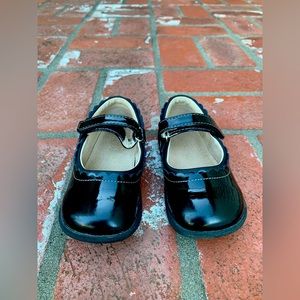 See Kai Run Jane Black Patent size 9 toddler